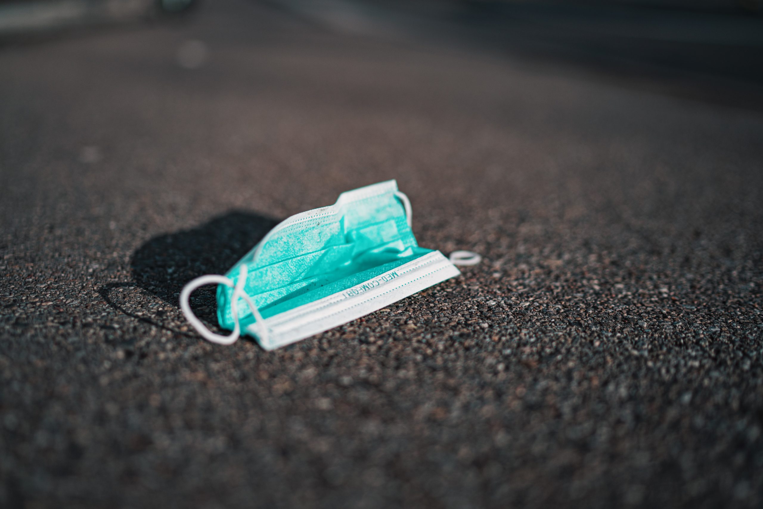 Le port du masque à Liège - Unsplash / Claudio Schwarz