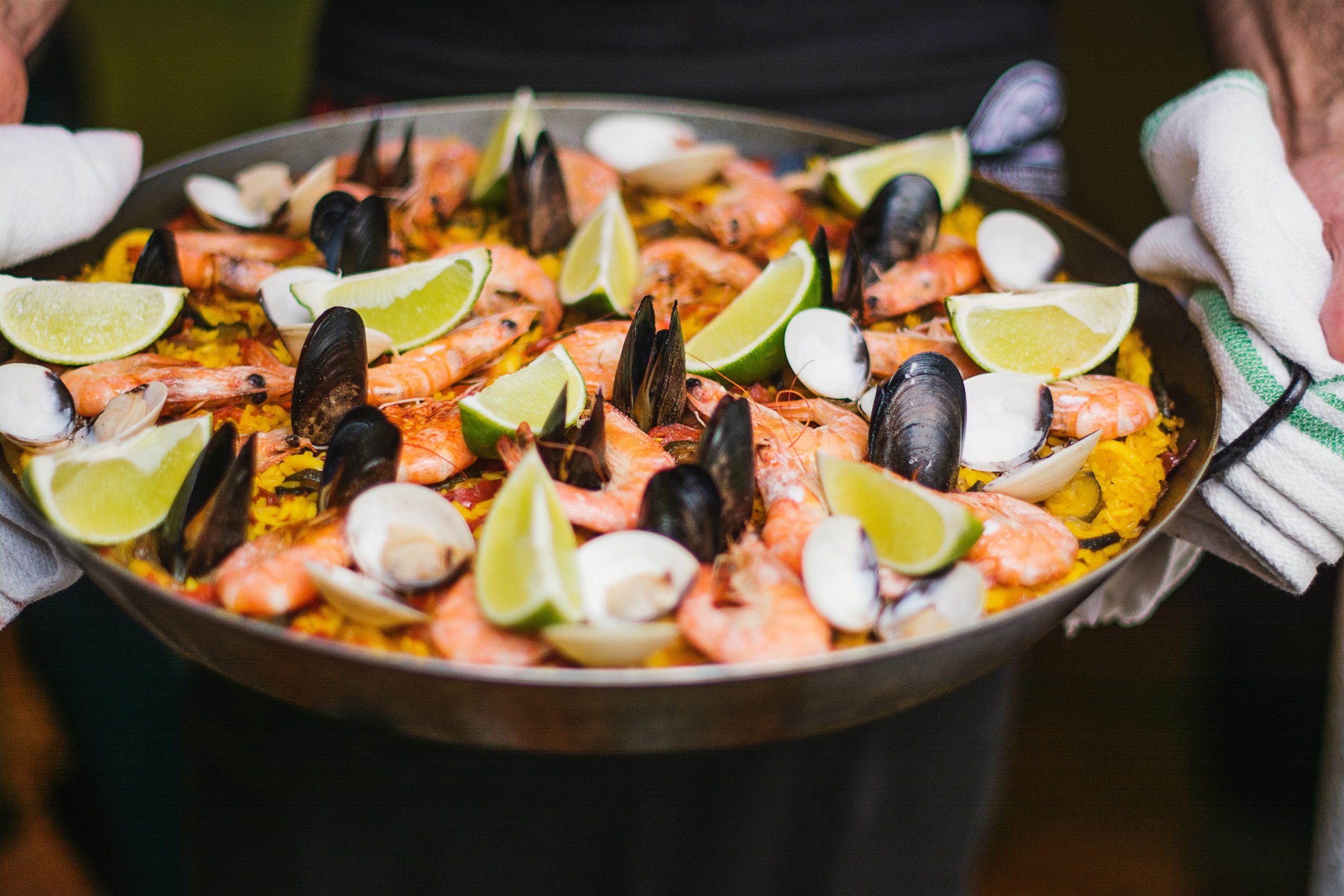 Samëlla - resto espagnol - paella - Visé - Unsplash - Kaitlin Dowis