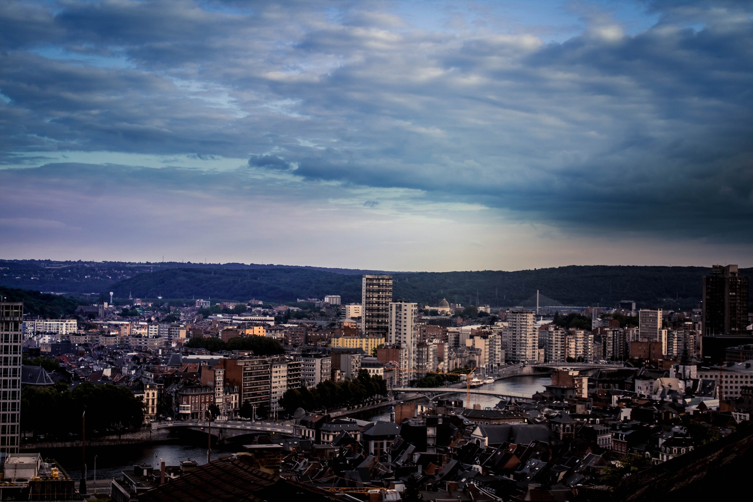 centre-ville de Liège - Unsplash - Albert Dehon