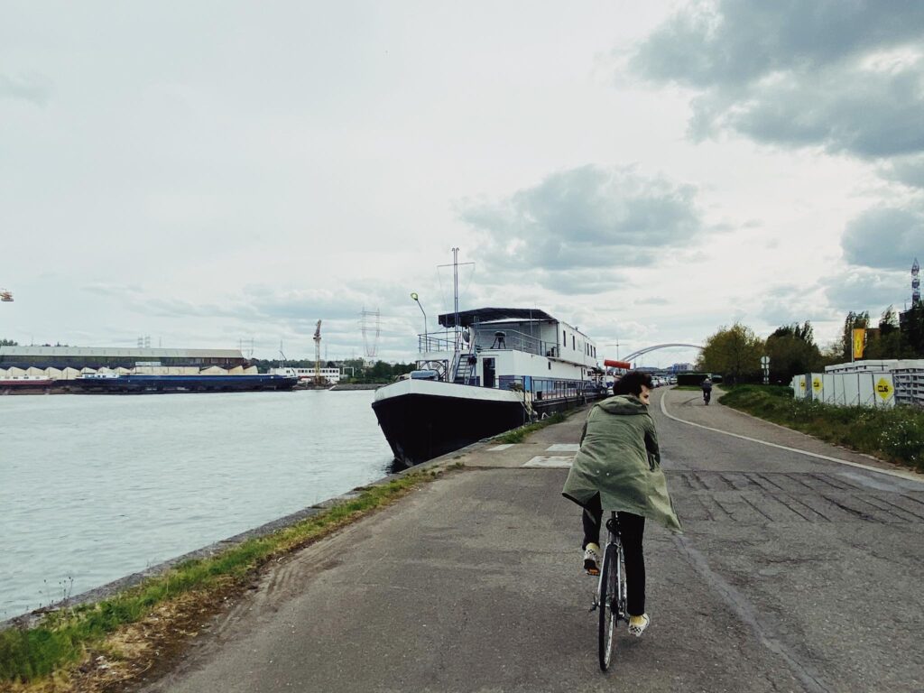 Captain Neptunia Liège Meuse DR Boulettes Magazine bateliers péniche