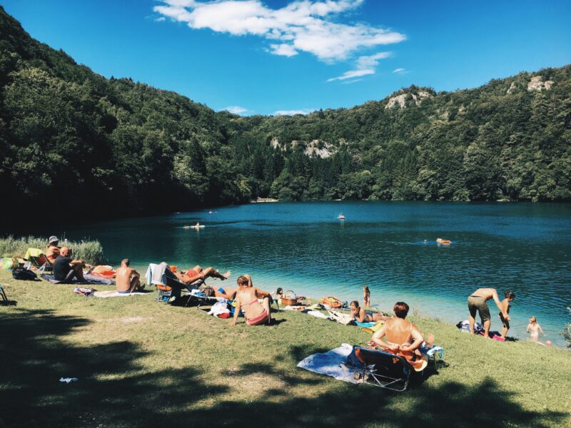 Lieux de baignade Wallonie DR Unsplash Michael Martinelli points d'eau lac