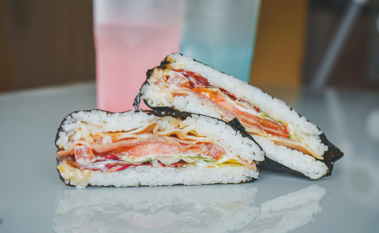 Yam-Toto sandwiches cuisinés Japon bar à jeux Liège - DR Boulettes Magazine Canva