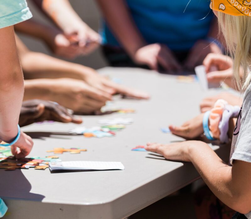 Initiation au bricolage aux ateliers de Flore DR Stage pour enfants Liège Basse-Meuse