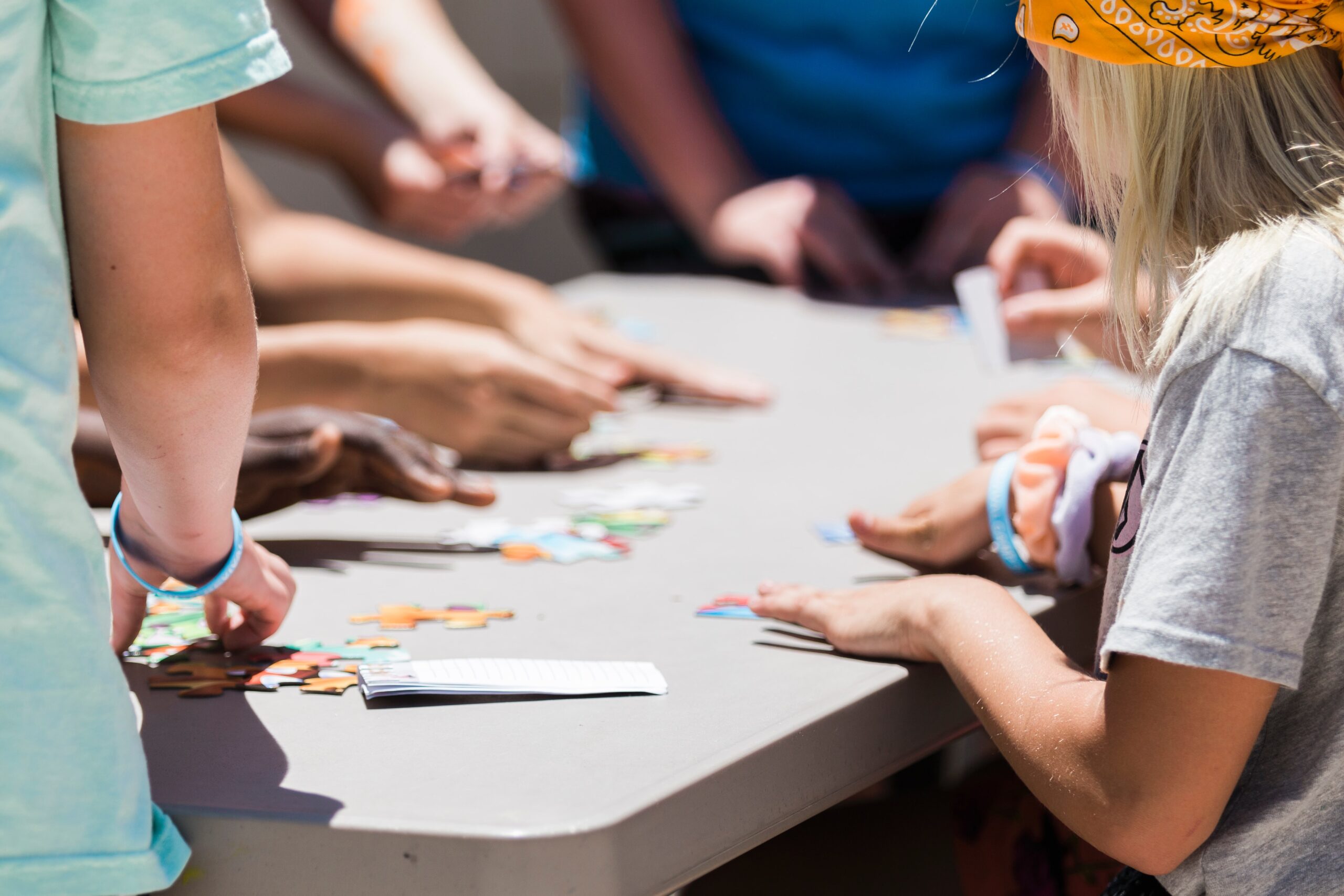 Initiation au bricolage aux ateliers de Flore DR Stage pour enfants Liège Basse-Meuse