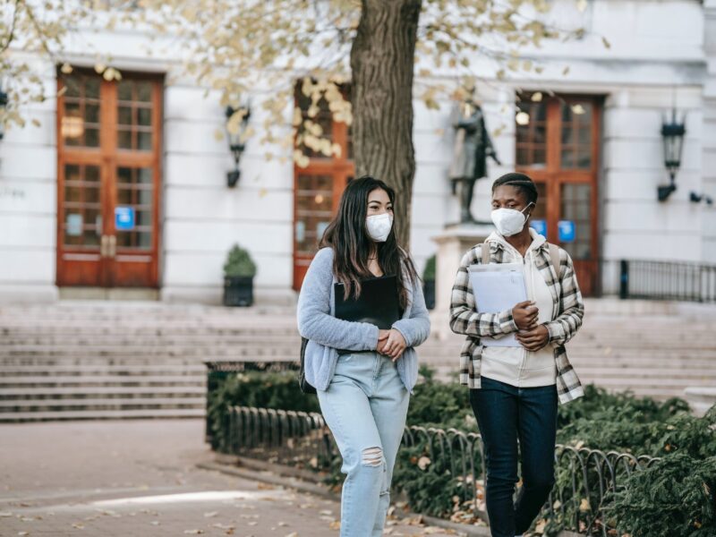 En Bachelier durant la pandémie - DR Pexels Charlotte May- Boulettes Magazine Liège