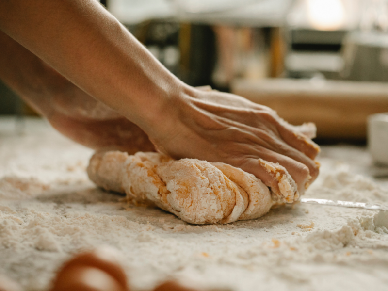 Le plaidoyer pour les indépendants de la boulangerie Raphaël Thonon DR Boulettes Magazine Liège Canva