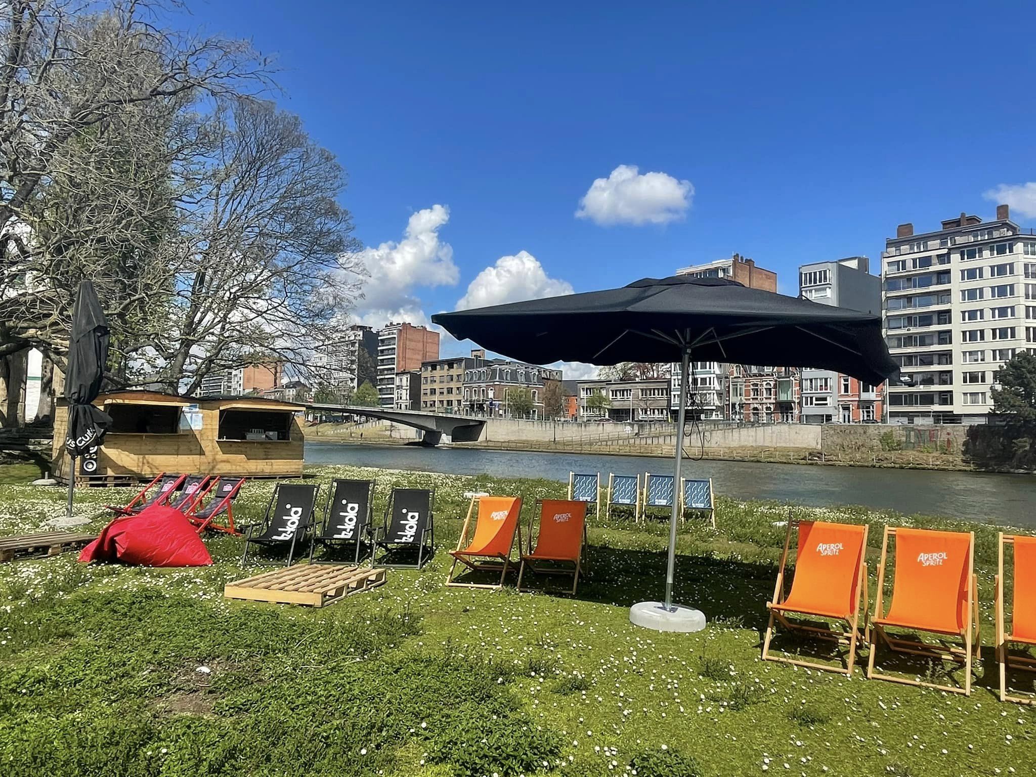 Liège a (enfin) une plage en bord de Meuse • Boulettes Magazine