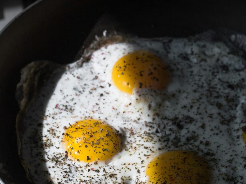 Eggs, le premier fast-food dédié aux oeufs de Liège - Unsplash (Viktor Nikolaienko)