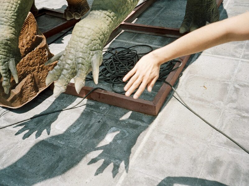 manucures minimalistes BIAB Liège