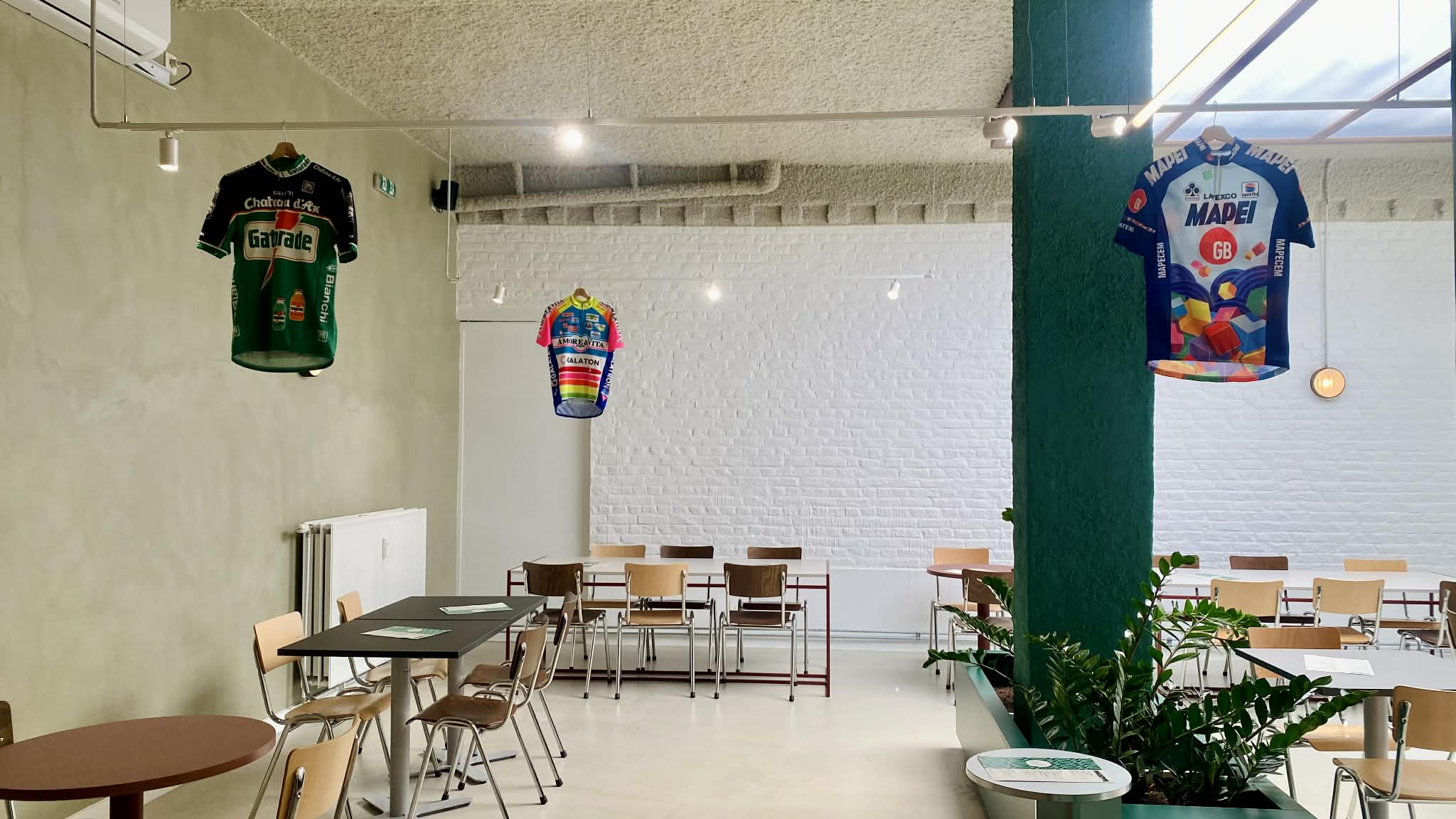 mur coffee & cycling liège